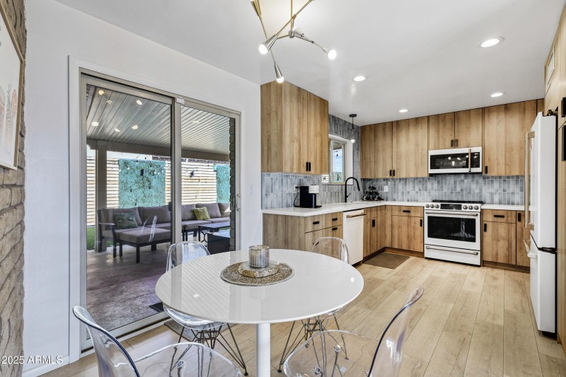 2306 N 55th St-22
