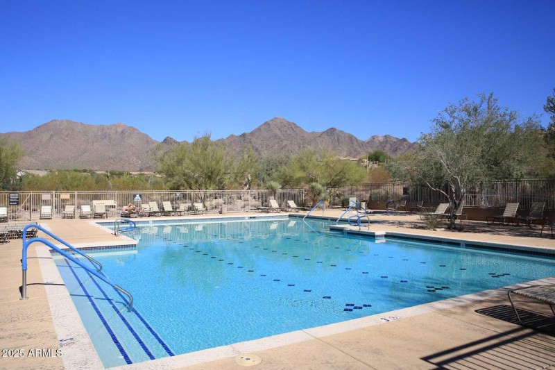 McDowell Mountain-Community Pool (002)