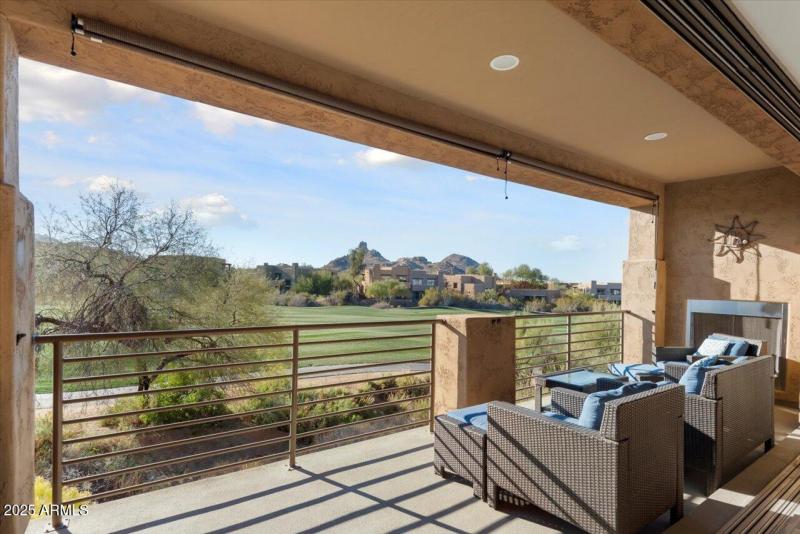 15-10260 E White Feather Ln