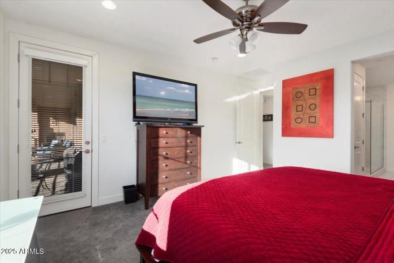 19-10260 E White Feather Ln