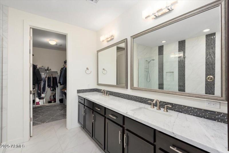 22-10260 E White Feather Ln