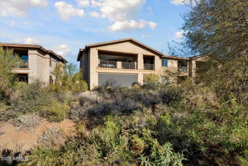 33-10260 E White Feather Ln