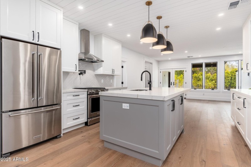 Kitchen & Great Room