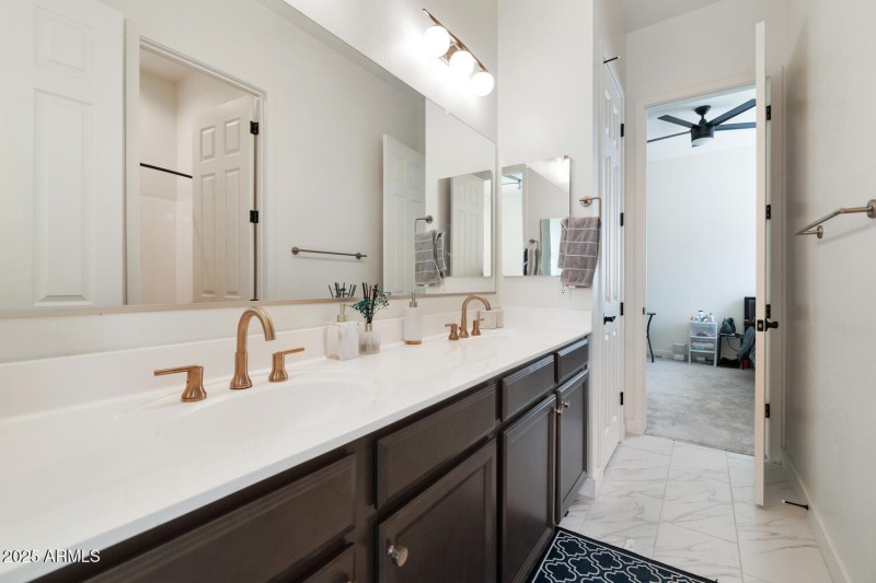 12716 W McClellan-023-010-1500x1000
