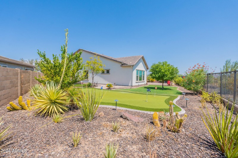 Roy Rogers Backyard 2