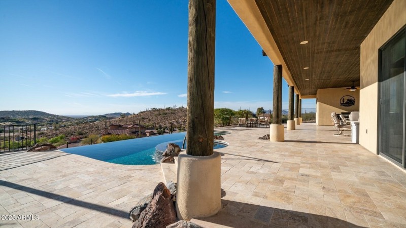 Spacious Covered Patio