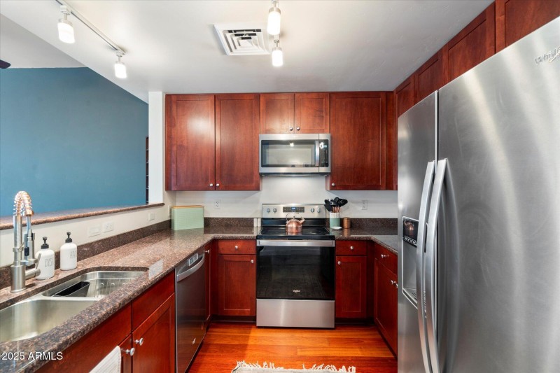 Just the Right Amount of Kitchen Space