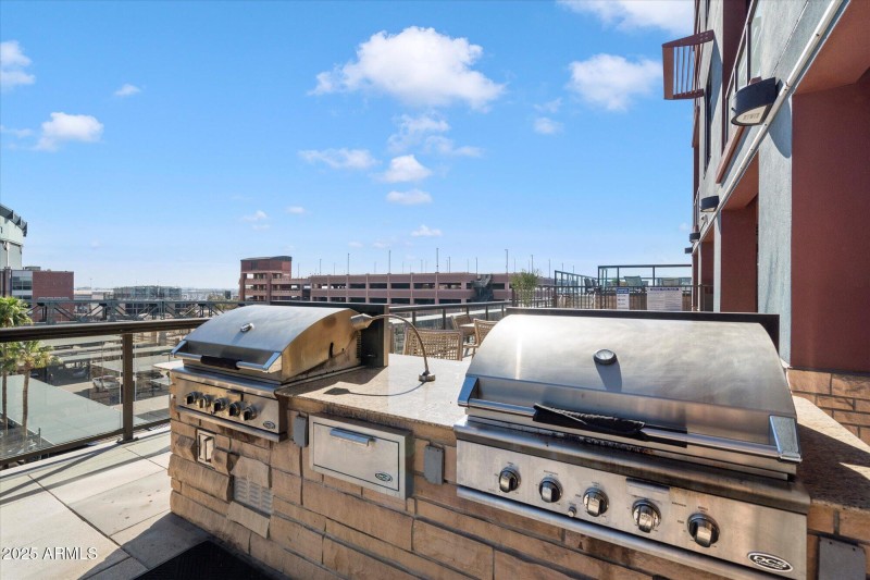 Community Rooftop Grills