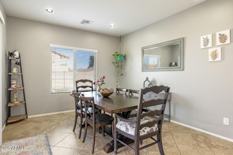 10840 W Saddlehorn Rd Peoria - 280