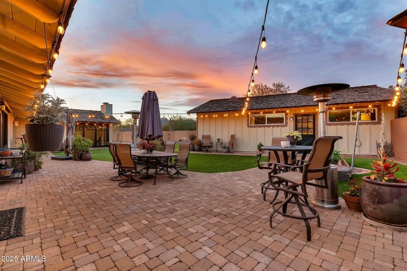 4022 E Stanford Dr twilight-24