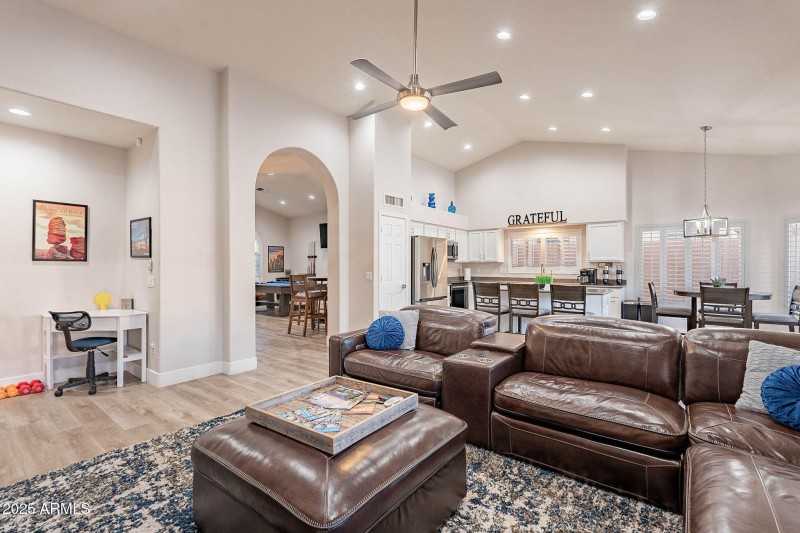 4637 E FERNWOOD CT, Cave Creek, AZ 85331