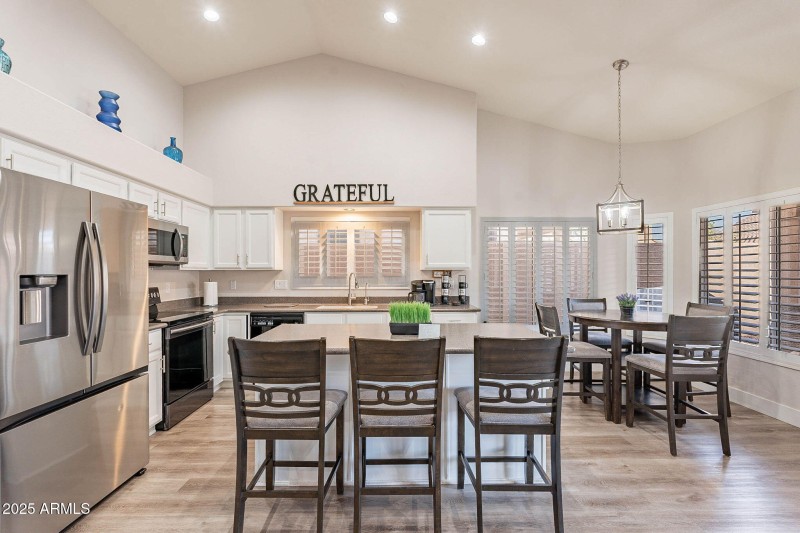 4637 E FERNWOOD CT, Cave Creek, AZ 85331