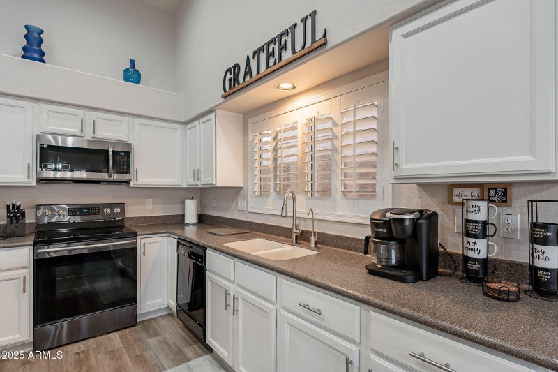 4637 E FERNWOOD CT, Cave Creek, AZ 85331