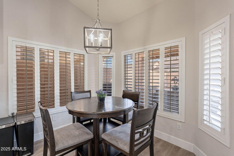 4637 E FERNWOOD CT, Cave Creek, AZ 85331