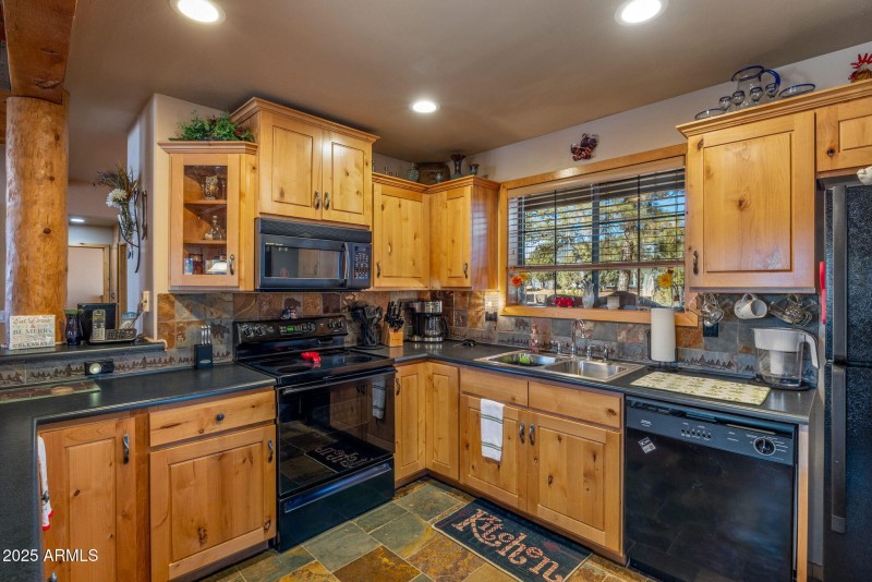 2337PumaCir-HeberOvergaard-AZ-12