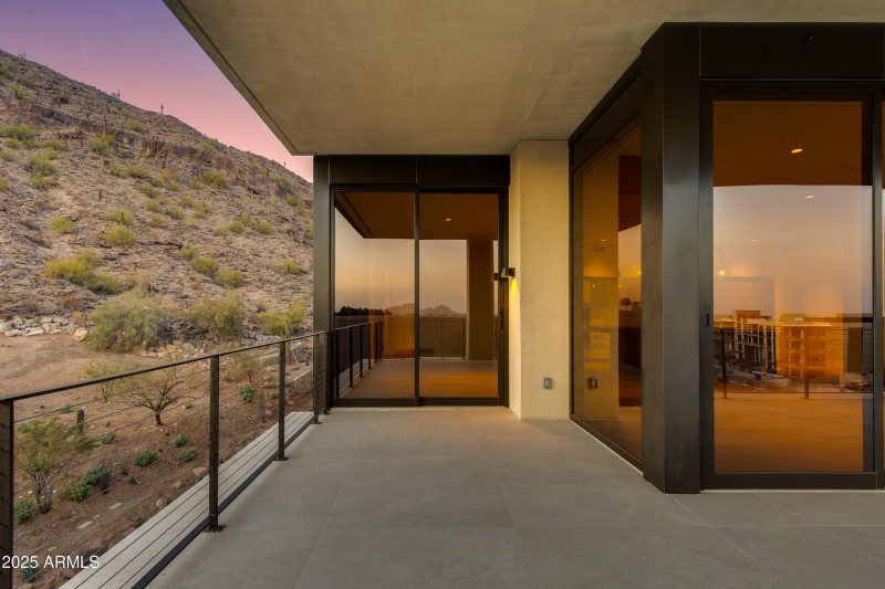 55-Camelback Ridge