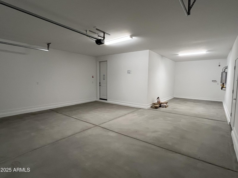 CP45 Lot 99 - Garage