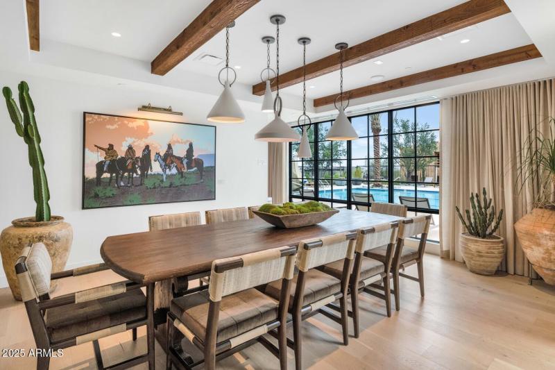 5000 N Camelback Ridge-large-030-028-TOD