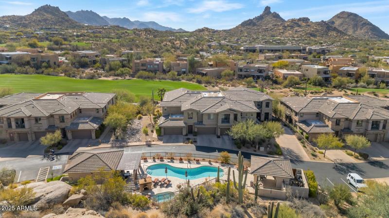 10260 E White Feather Ln-large-030-006-D