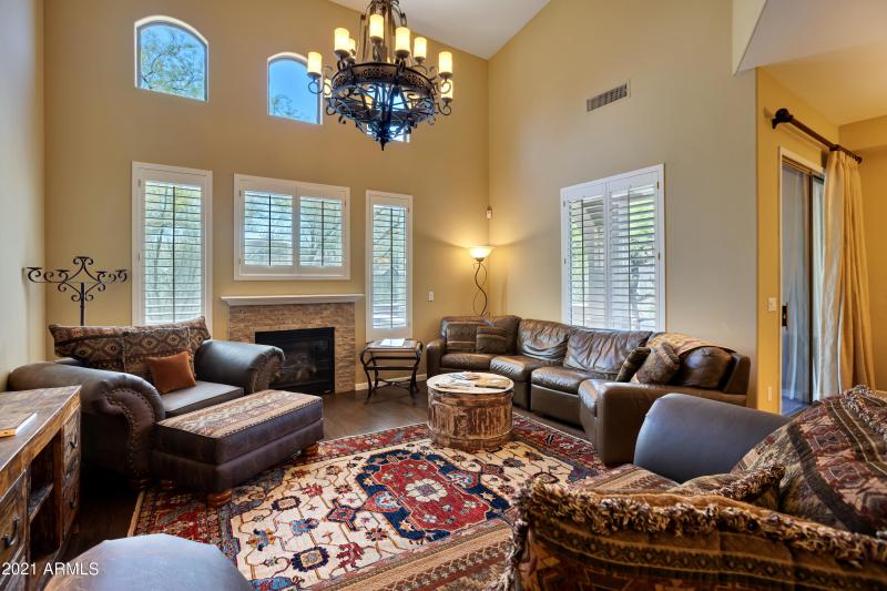 Living room area with gas fireplace