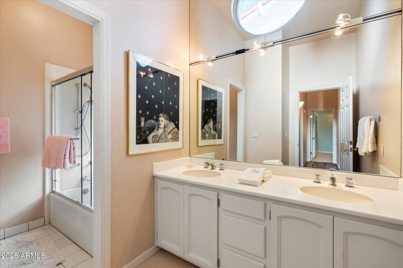 38-Bathroom