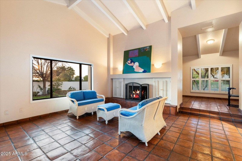 51-Casita Living Room