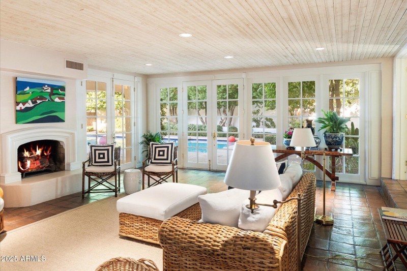 73-Family Room