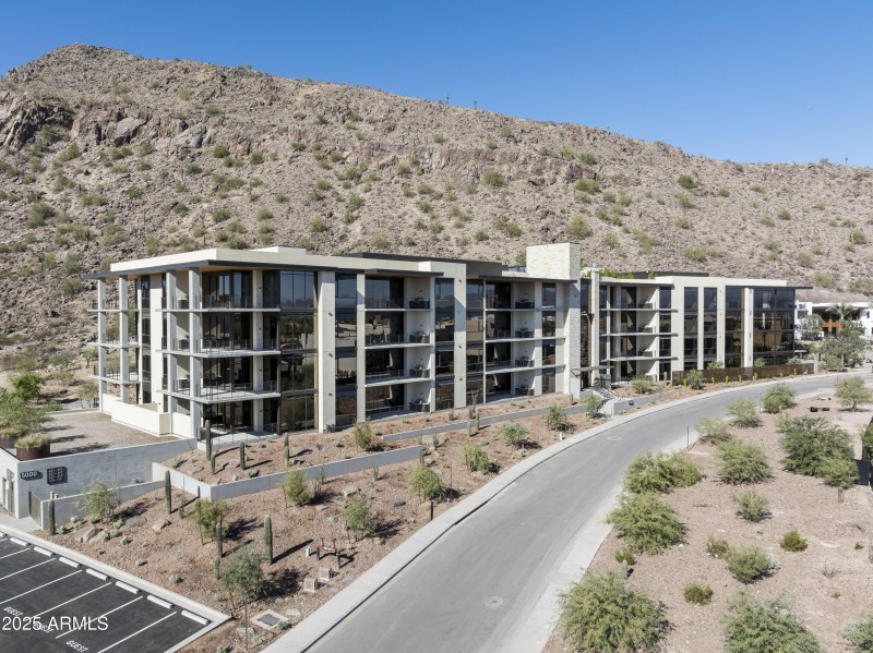 Ascent Phoenician Unit210-2