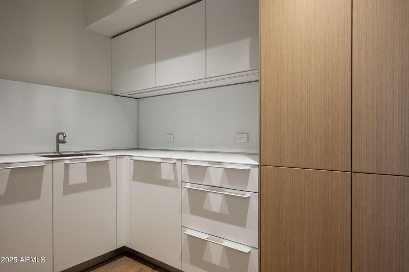 Ascent Phoenician Unit210-16