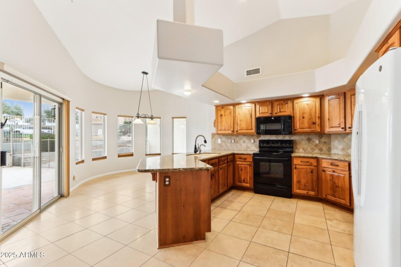 6460 E TRAILRIDGE 16