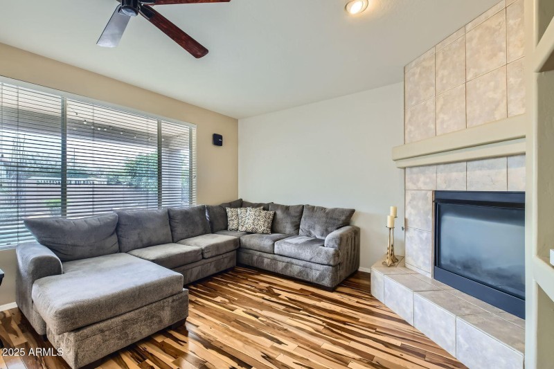 4803 E Barwick Dr - Web Quality - 014 -