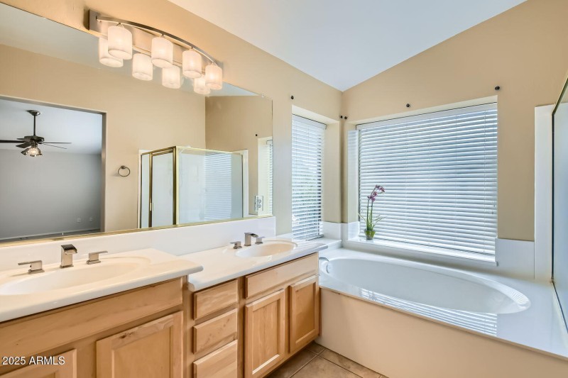 4803 E Barwick Dr - Web Quality - 019 -