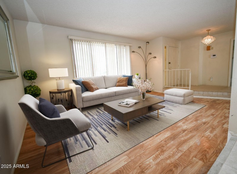 4-web-or-mls-Shea-(Living Room)32_VS