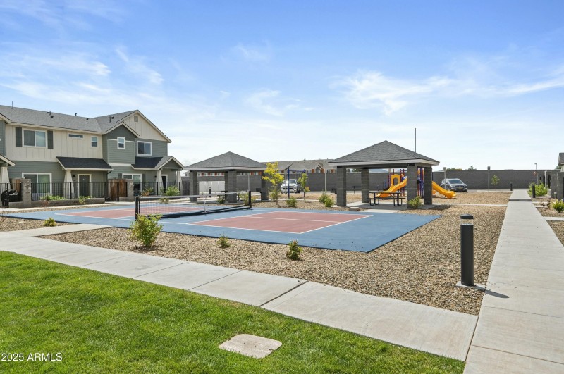 Community pickleball