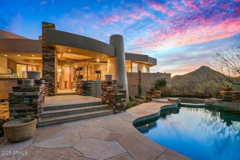 046_Back Exterior with views