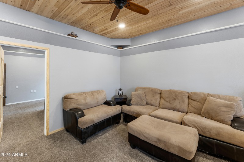 013_Living Area
