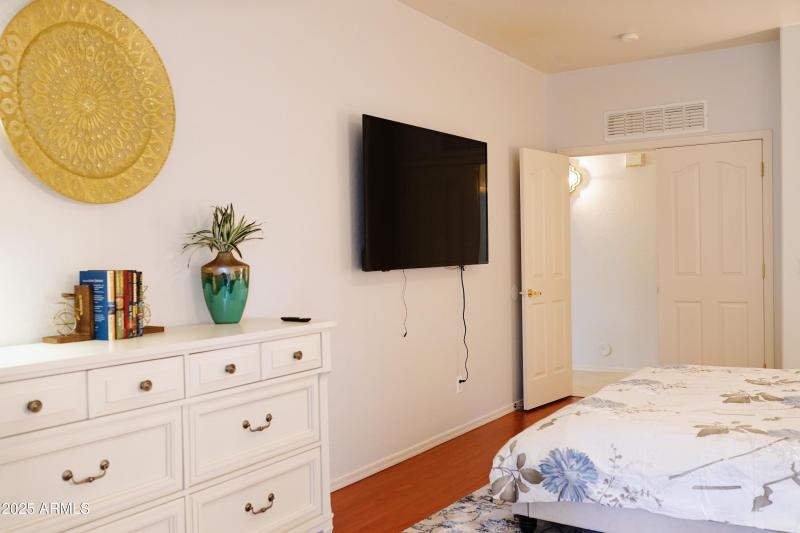 C169BF7A-68EE-4F03-9F45-D09284B07893