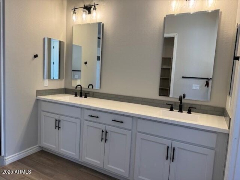 primary bath with double sinks
