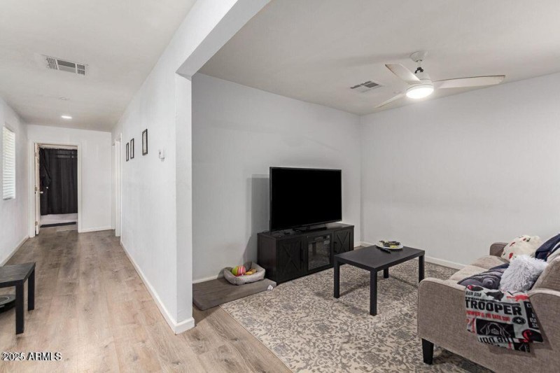 unit 4 living room
