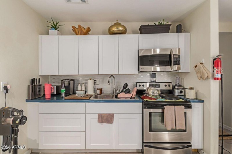 unit 2 kitchen 2