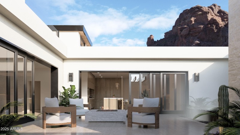 Courtyard Views