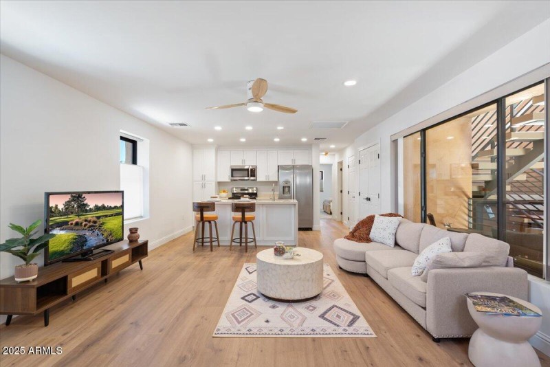 010_Living Room II