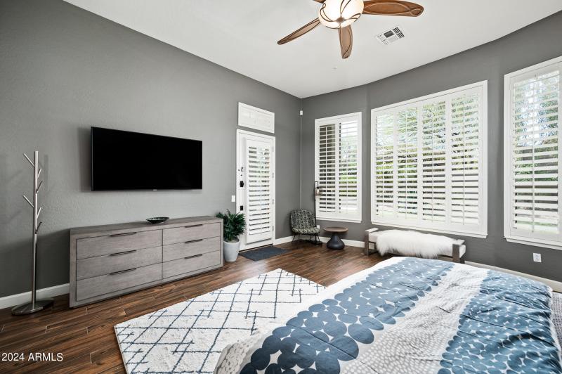 Views of the Beautiful yard