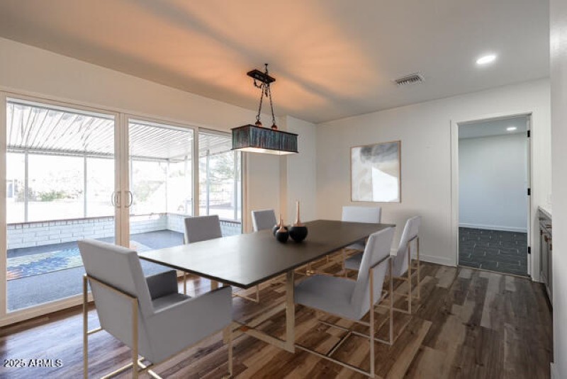 VR - Dining Room