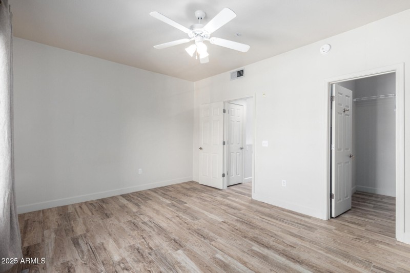 14 - Paradise Village 1068