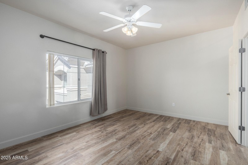 15 - Paradise Village 1068