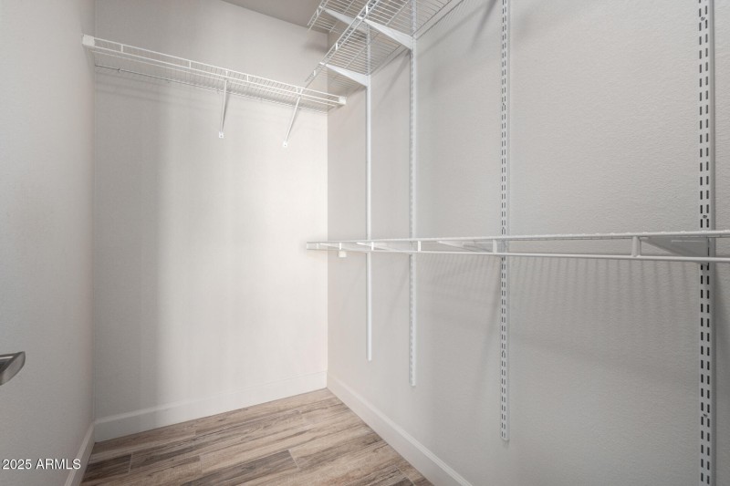 17 - Paradise Village 1068