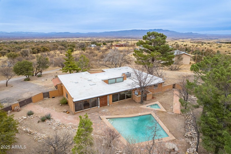 cb425a9f-2f95-4e57-b679-5e6e3b6c3cd1