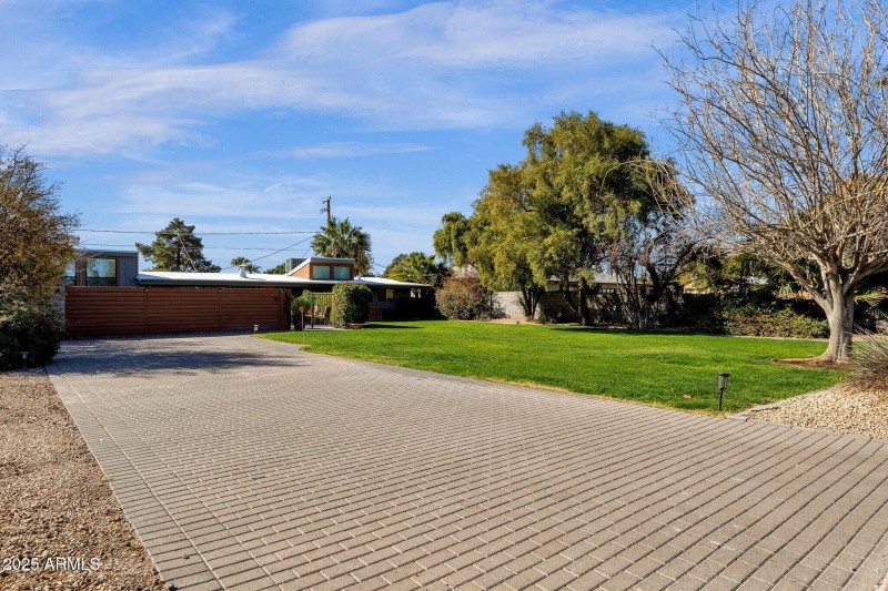 2-web-or-mls-6929-e-chaparral-rd