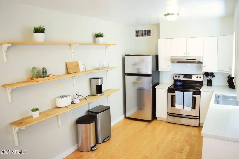 c172cb33-c881-4765-9c01-85355a9067fc